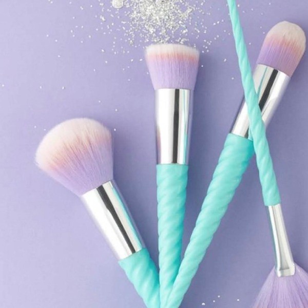 Brochas de maquillaje online